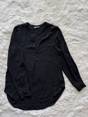 Pleione Black Long-Sleeve Henley Blouse